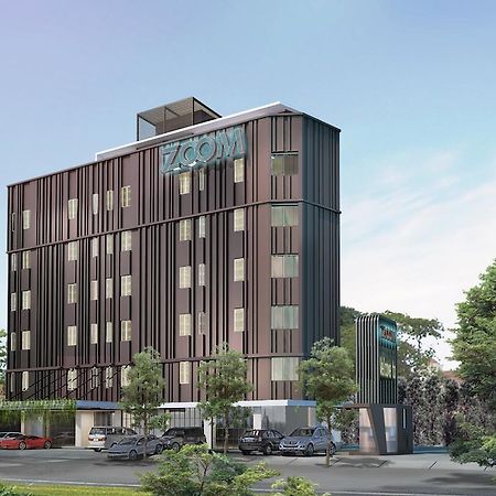 Zoom Smart Hotel Jemursari Surabaya Exteriör bild